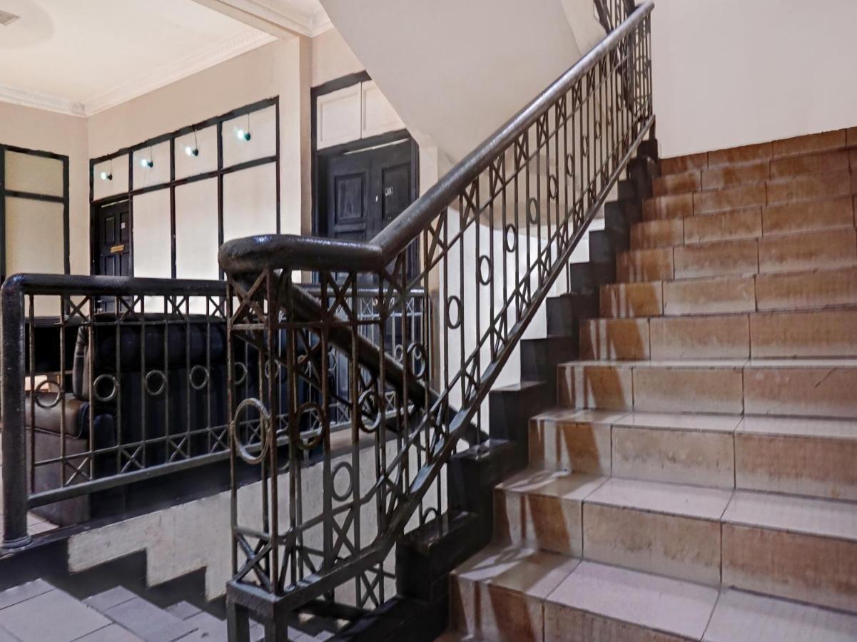 Oyo 90702 Wisma Tobana Kebayoran Mencil Zewnętrze zdjęcie